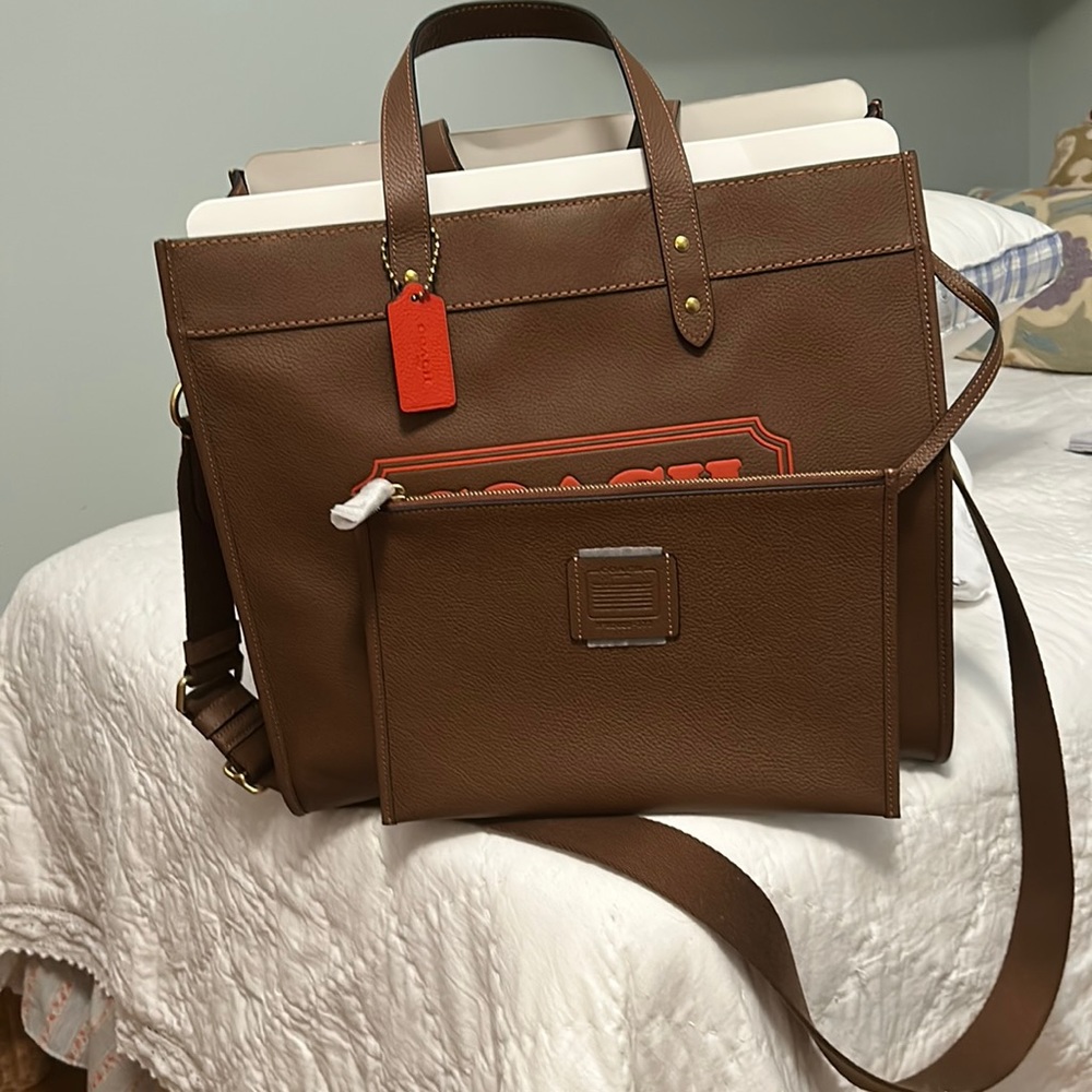 Coach Field 40 Tote